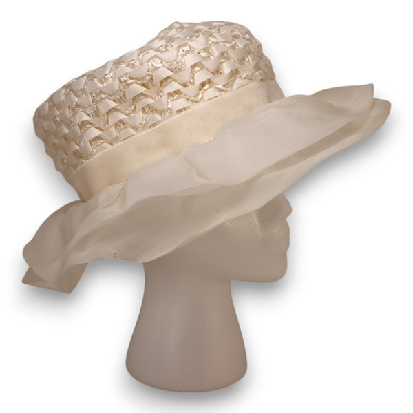 Vintage 1950s Cream Straw Hat with Wide Bow Back Structured Cloche Size SM