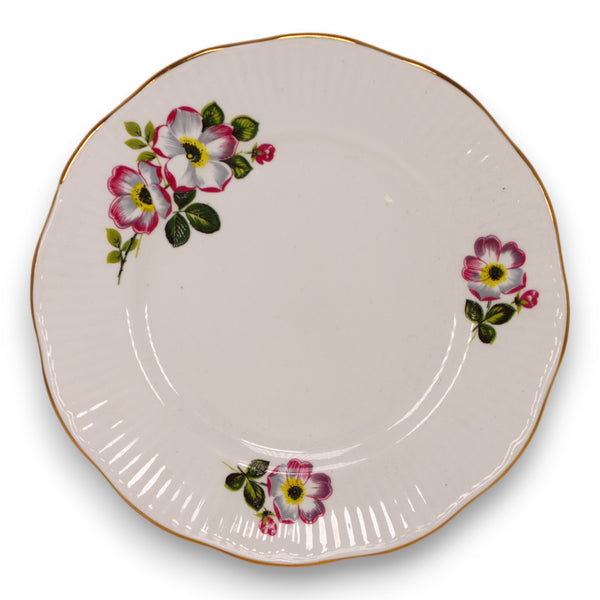 Elizabethan Bone China Salad Dessert Plate 8 1/4" Vintage