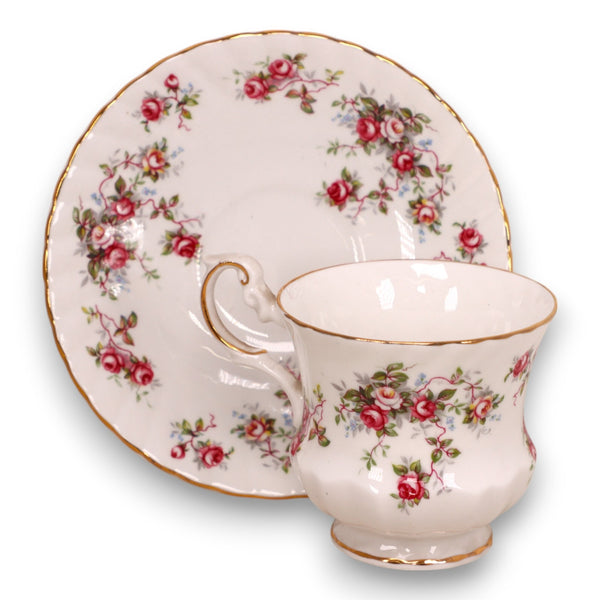 Royal Crest R2C5 Pink Roses Floral Footed Tea Cup Saucer Set England Vintage