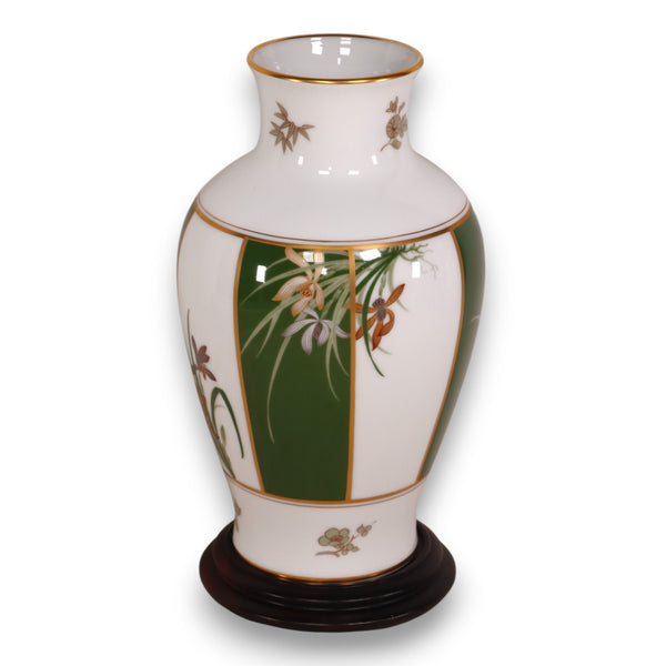 Okura Franklin Mint Japanese Vase Of The Noble Orchid Wood Base Vintage 1977