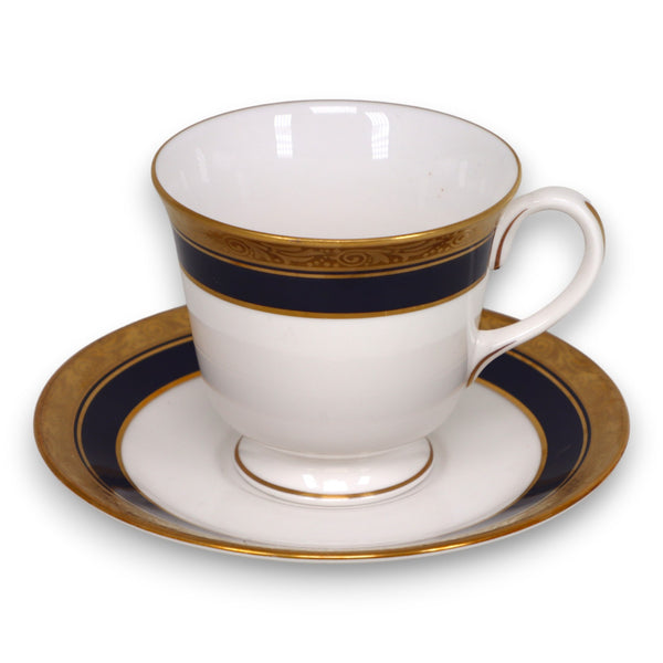 Royal Worcester Davenham Cobalt Tea Cup Saucer Set Gold Rimmed England
