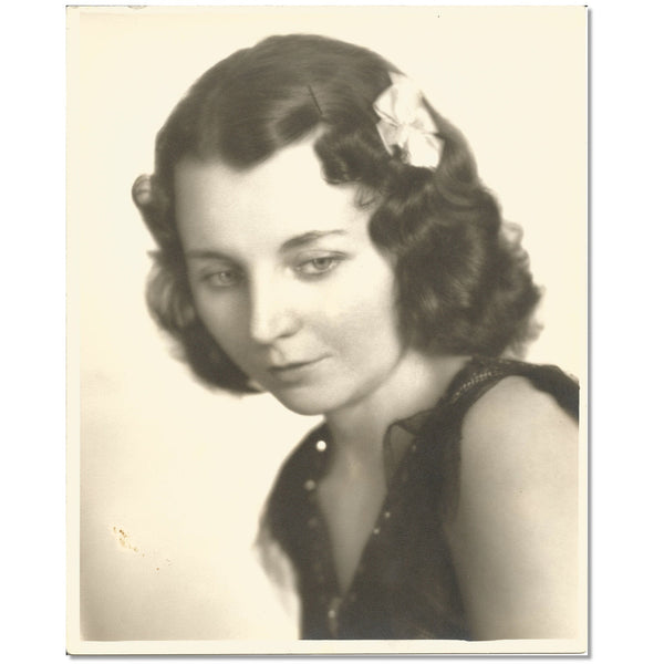 Vintage 1930s Woman Portrait – Soft Focus Glamour Studio Photo 8x10