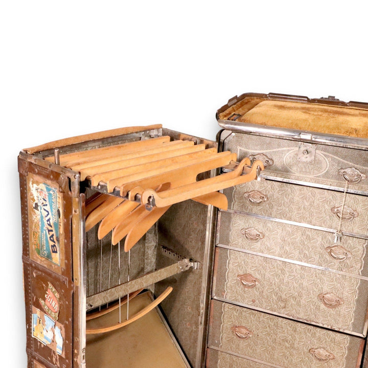 Hartmann Cushion Top Gibraltarized Steamer Trunk Keys Decals Antique 1927 7963