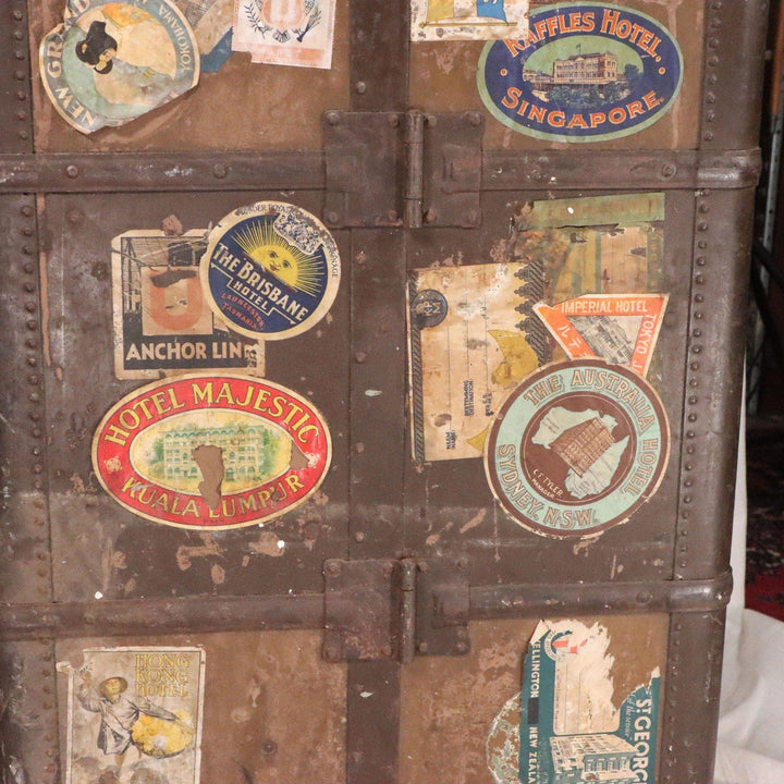 Hartmann Cushion Top Gibraltarized Steamer Trunk Keys Decals Antique 1927 7963