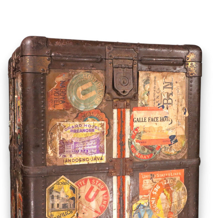 Hartmann Cushion Top Gibraltarized Steamer Trunk Keys Decals Antique 1927 7963